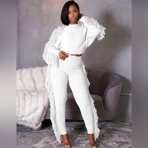 NWT Fringe Cable Kinit Sweatsuit Set